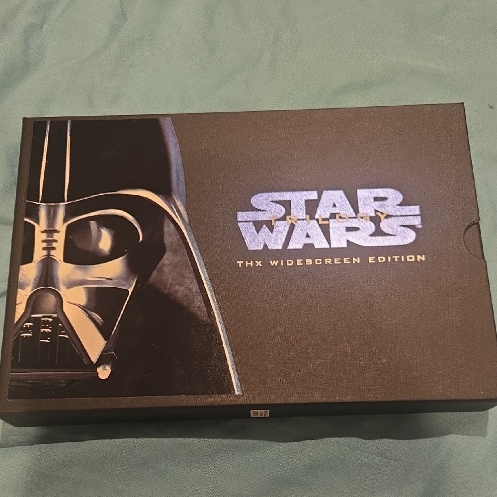 VINTAGE Star Wars Trilogy THX Widescreen Collectors Edition